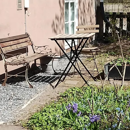 Saunallinen Huone Omakotitalossa - Old Wooden House- Own Sauna Διαμέρισμα